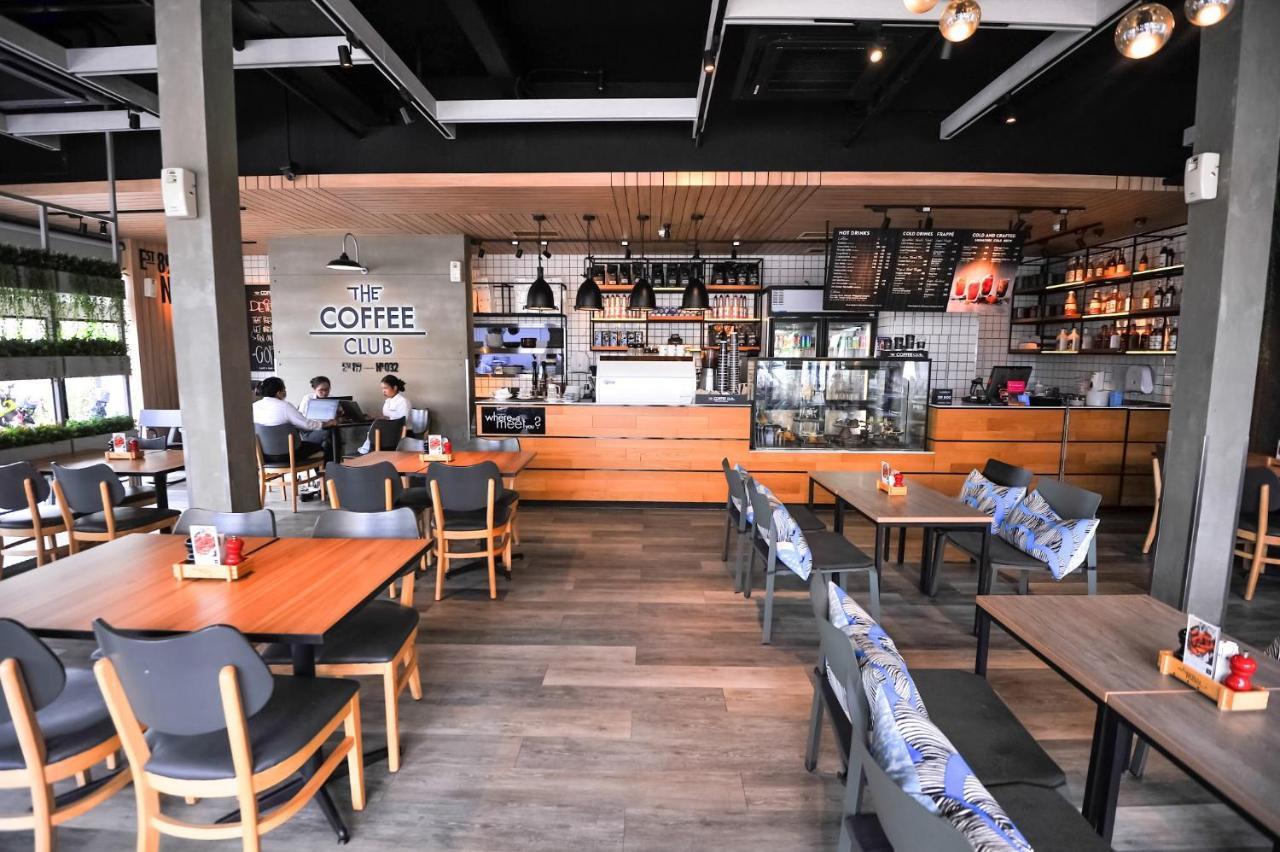 Glur Phuket Patong Beach Exterior photo